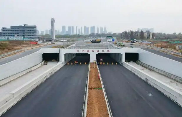 南京建宁西路过江通道工程北接线桥梁已顺利通过荷载试验